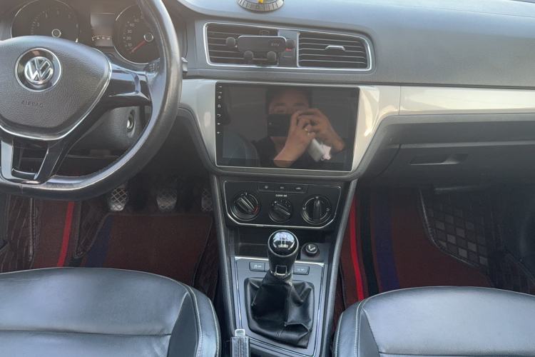 Used Volkswagen Lavida 2015 1.6L Manual Comfort Edition