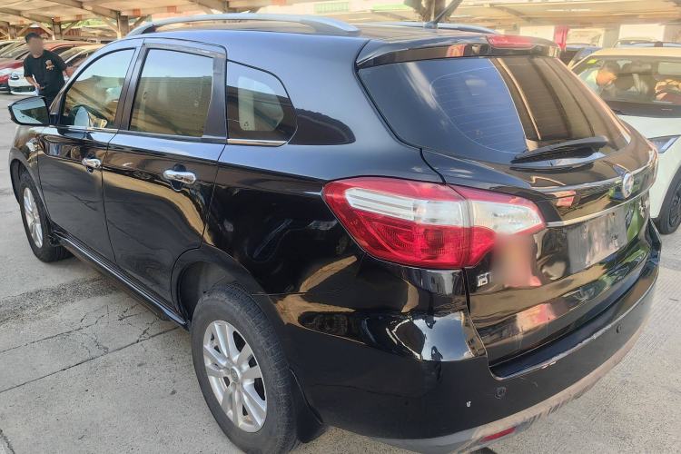 Used Venucia T70 2015 2.0L Manual RuiQu Version
