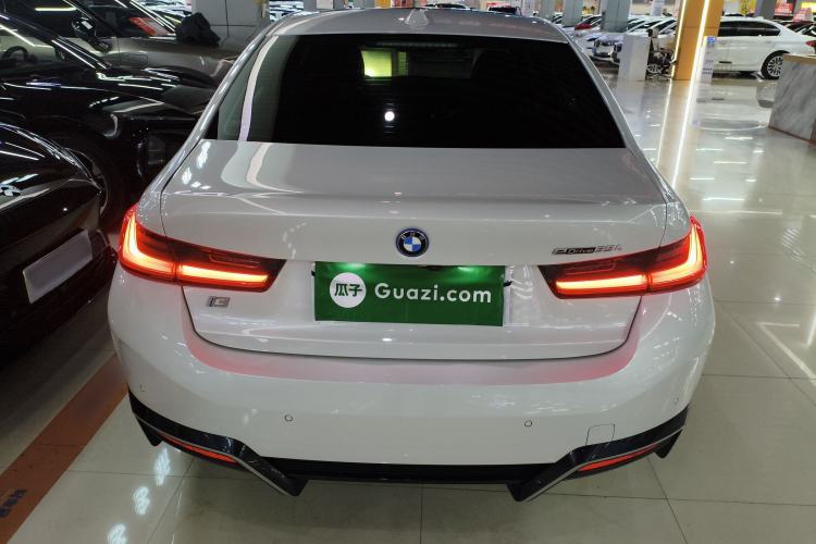 Used BMW i3 2022 eDrive 35 L
