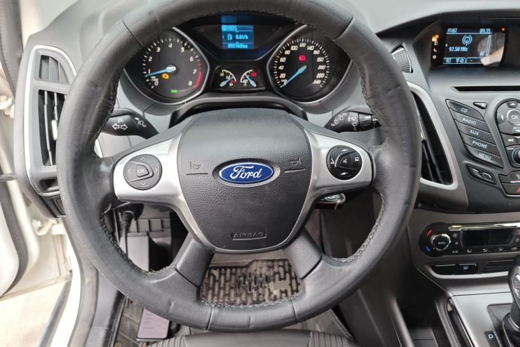 Used Ford Focus 2012 Hatchback 1.6L Automatic Fashion Edition
