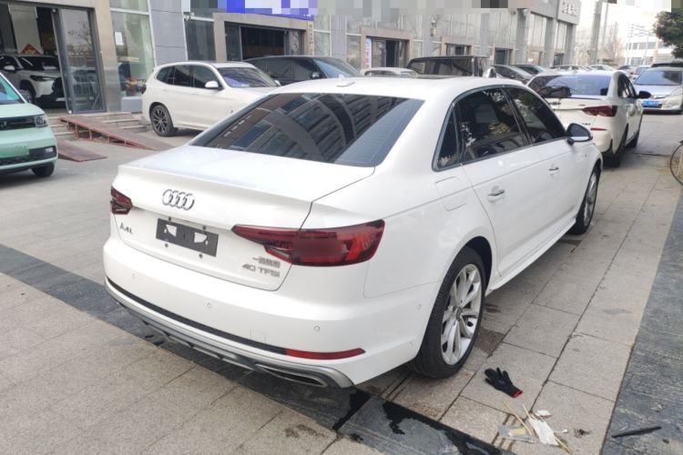 Used Audi A4L 2019 40 TFSI Fashion Version China V