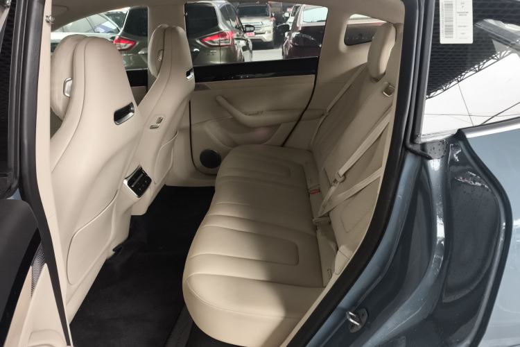 Used Hima Luxeed R7 2024 All-Electric 736 km Ultra
