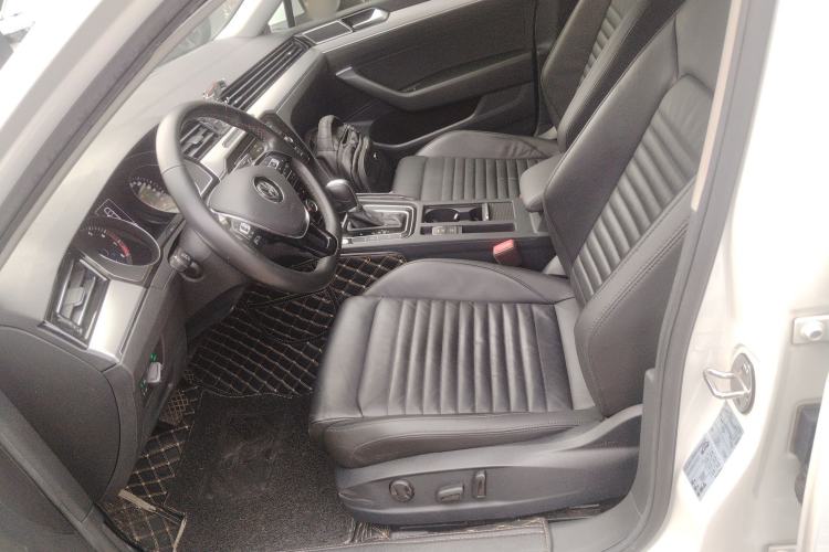 Used Volkswagen Magotan 2018 330TSI DSG Advanced Model
