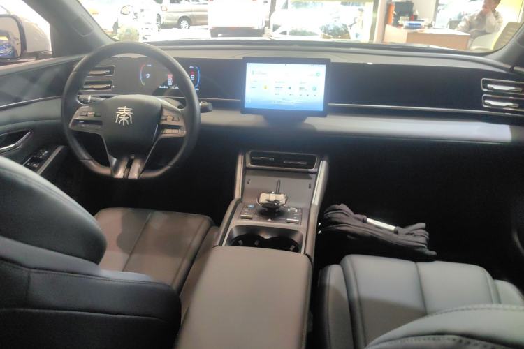 Used BYD Qin L 2024 DM-i 80KM Leading Model