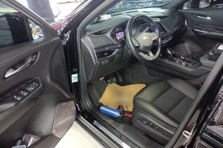 Used Cadillac XT4 2021 28T Two-Wheel Drive Tech Edition