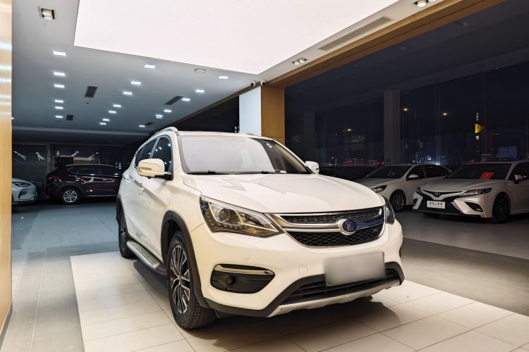 Used BYD Song New Energy 2017 Song DM 1.5TID All-Wheel Drive Luxury Model