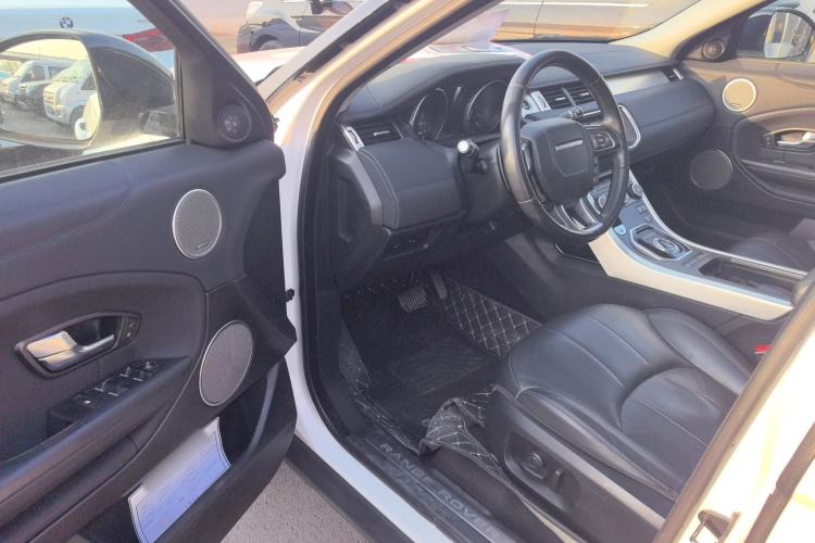 Used Land Rover Range Rover Evoque 2018 240 PS SE Smart Brilliance Edition