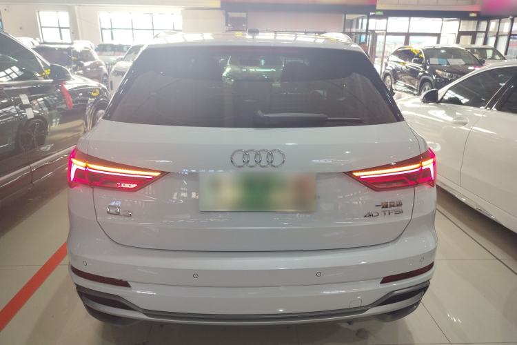 Used Audi Q3 2022 40 TFSI Fashion Dynamic Model
