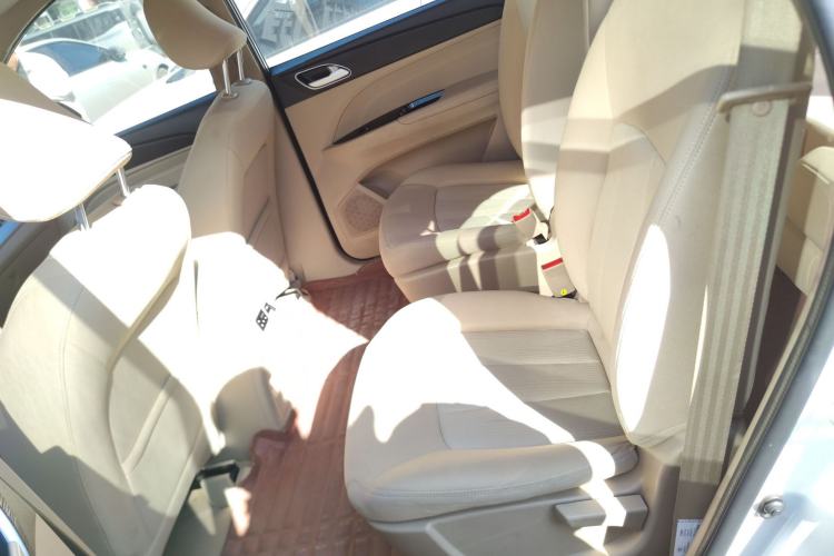 Used Baojun 730 2019 1.5L Manual Value Edition 7 Seats China VI Emission Standard
