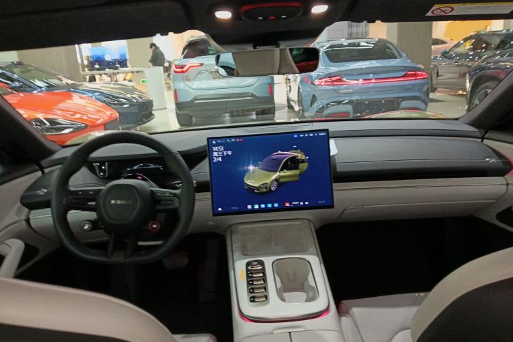 Used  SU7 2024 Rear-Drive Ultra-Long Range Advanced Pro-Level Intelligent Driving Version