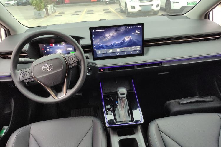 Used Toyota Corolla 2026 Model 1.8L Dual-Engine Elite Edition
