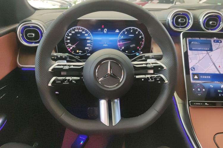 Used Mercedes-Benz GLC 2024 Refreshed GLC 300 L 4MATIC Dynamic Version 5 Seats
