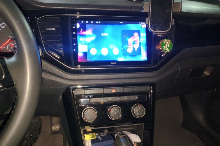 Used Volkswagen T-ROC 2018 280TSI DSG Two-Wheel Drive Comfort Version China VI Standard
