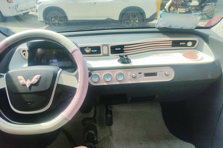 Used Wuling Hongguang MINIEV 2022 Macaron Premium Model – Lithium Iron Phosphate
