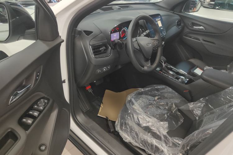 Used Chevrolet Equinox 2023 Mild Hybrid 2.0T RS Smart Boundary-Pushing Edition