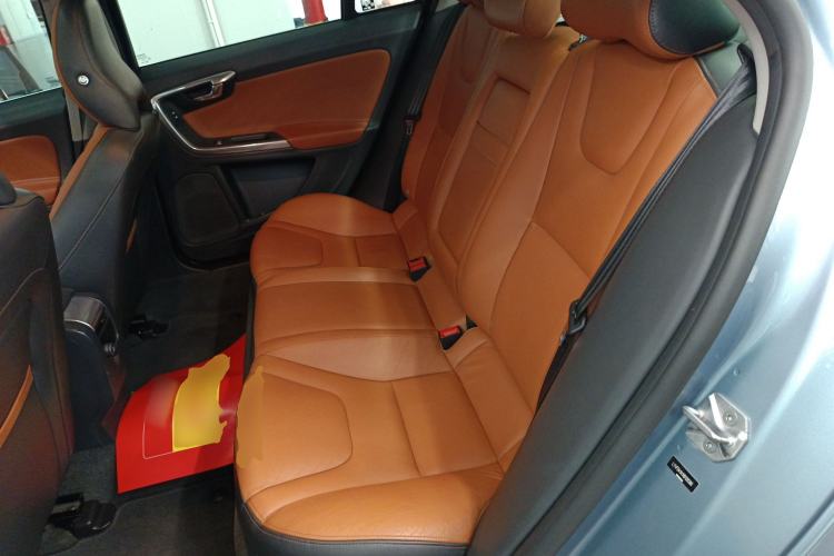 Used Volvo S60 2017 S60L T4 Smart Range Edition
