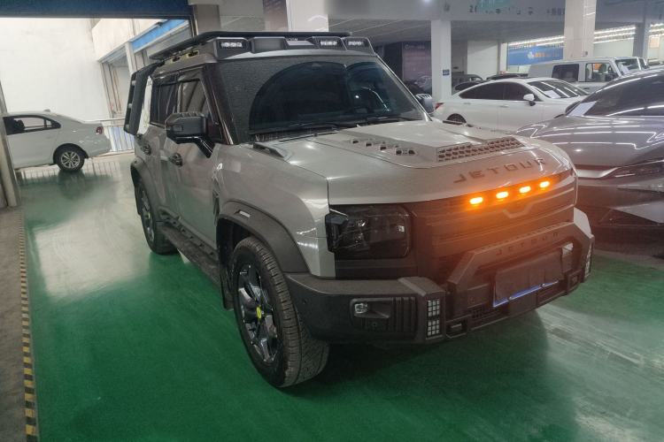 Used JETOUR Traveler 2023 2.0T All-Wheel Drive CrossPRO+
