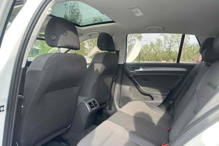 Used Volkswagen Golf 2017 230TSI Automatic Comfort Edition – Celebrating Milestone of One Million Units
