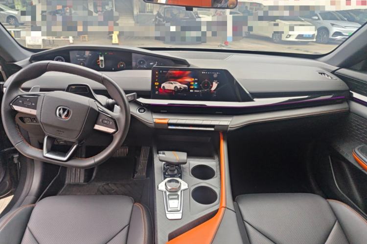 Used Changan UNI-V 2022 1.5T Prestige Version