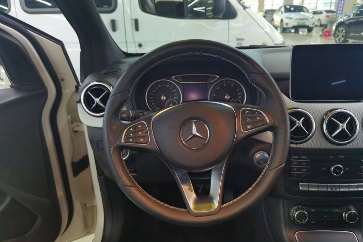 Used Mercedes-Benz B-Class 2017 B 200 Sport Edition
