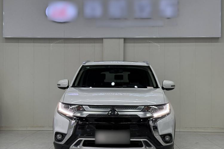 Used Mitsubishi Outlander 2020 2.0L Two-Wheel Drive Enjoyment Version 5 Seats