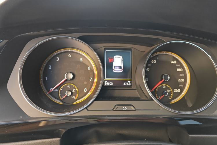 Used Volkswagen Tiguan L 2020 330TSI Automatic Two-Wheel Drive Smart Luxury Edition China VI Standard
