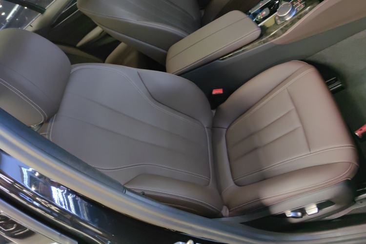 Used BMW 5 Series 2020 525Li M Sport Package