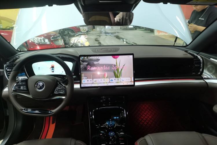 Used BYD Han 2024 DM-i Glory Edition 121KM Prestige Model
