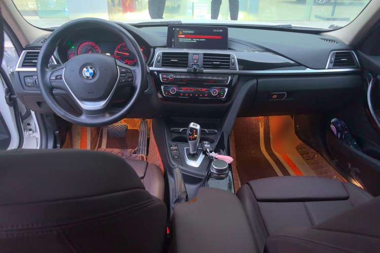 Used BMW 3 Series 2019 320Li Fashion Model
