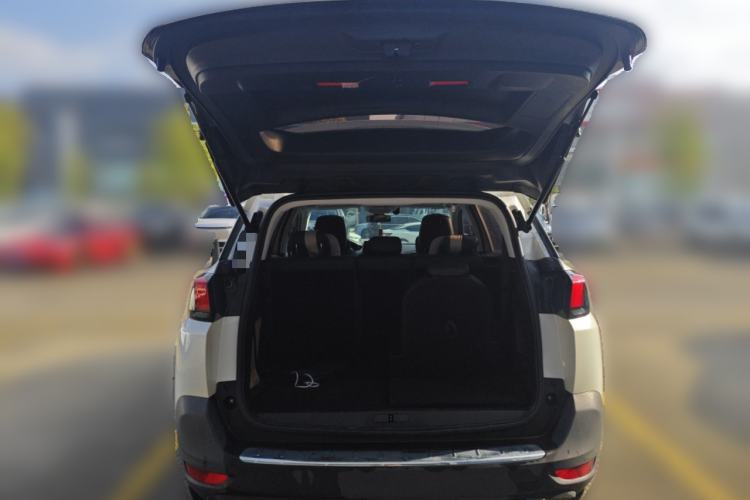 Used Peugeot 5008 2017 380THP 7-Seater Elite Edition
