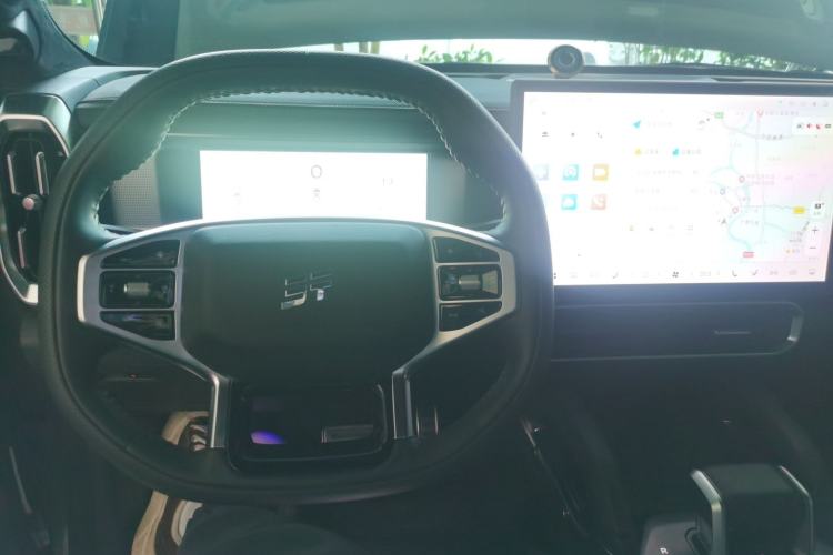 Used JETOUR Traveler 2023 2.0T All-Wheel Drive CrossPRO+
