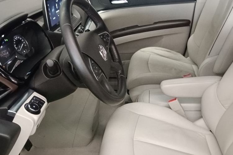 Used Buick GL8 2020 Land Business Class 652T Luxury Model
