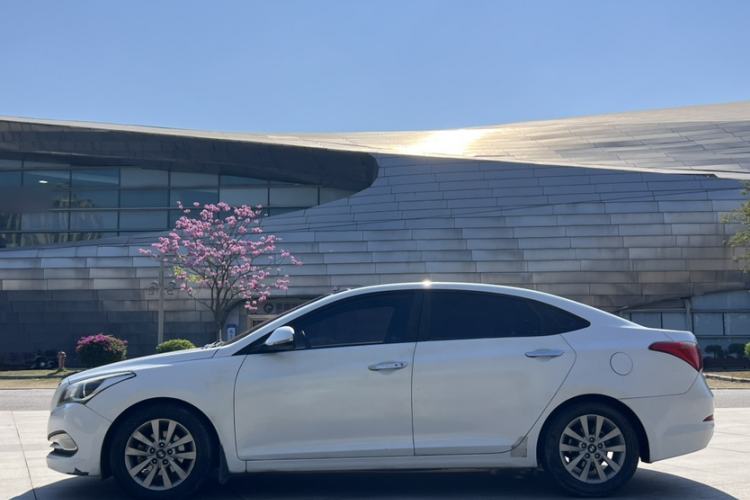 Used Hyundai Mistra 2014 1.8L Automatic Smart GLS
