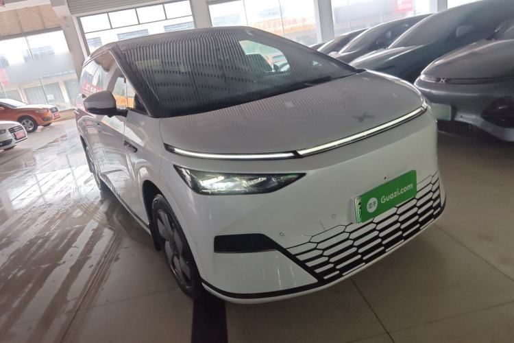 Used XPeng X9 2024 702 Ultra-Long Range Pro
