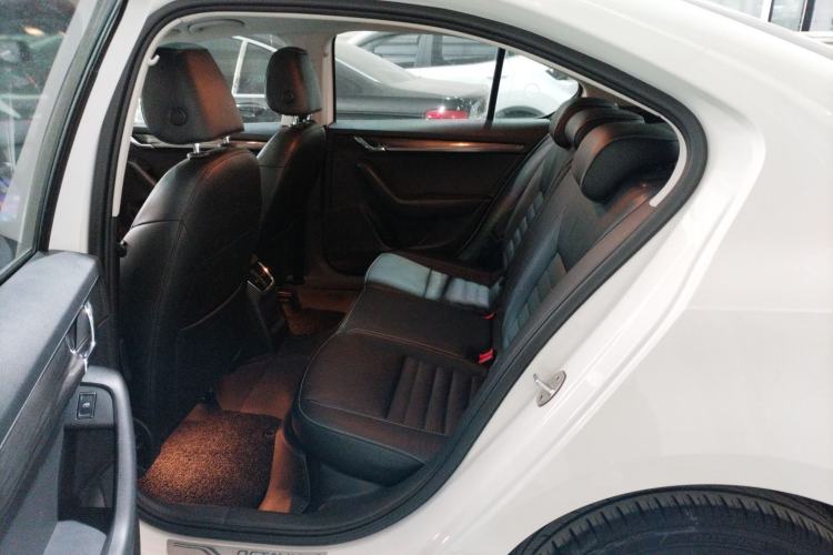 Used Skoda Octavia 2017 1.6L Automatic Smart Drive Edition
