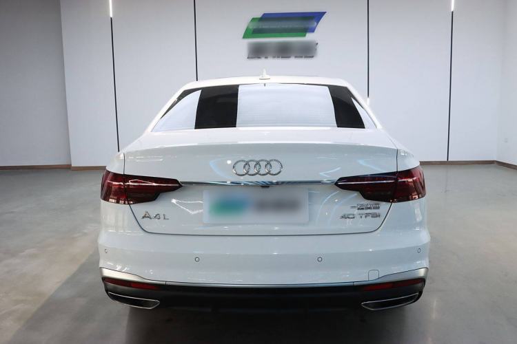 Used Audi A4L 2022 40 TFSI Fashion Dynamic Model
