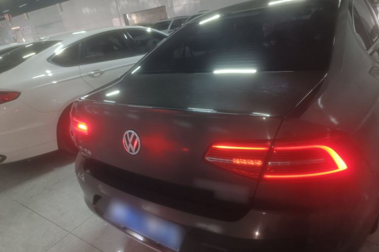 Used Volkswagen Magotan 2017 330TSI DSG Luxury Model