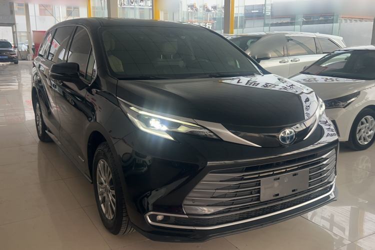 Used Toyota Sienna 2021 2.5L Hybrid Premium Edition