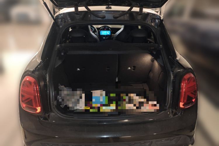 Used MINI MINI 2022 2.0T COOPER S Black Badge Special Edition Five-Door Model
