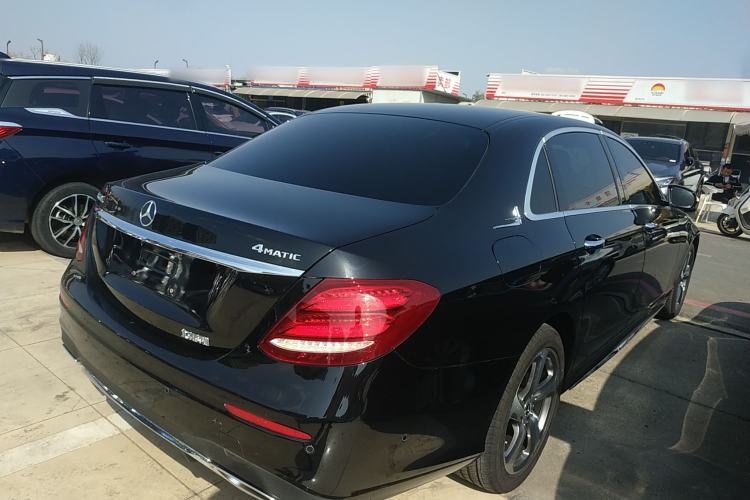 Used Mercedes-Benz E-Class 2018 Facelift E 200 L Sport 4MATIC