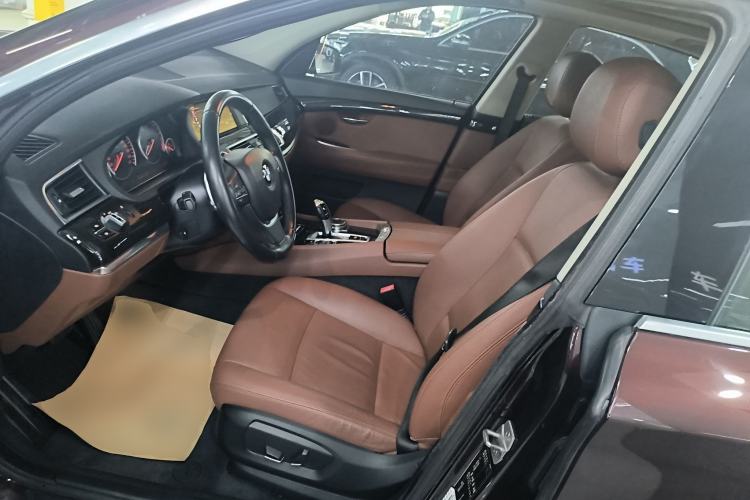 Used BMW 5 Series GT 2015 535i Leading Model
