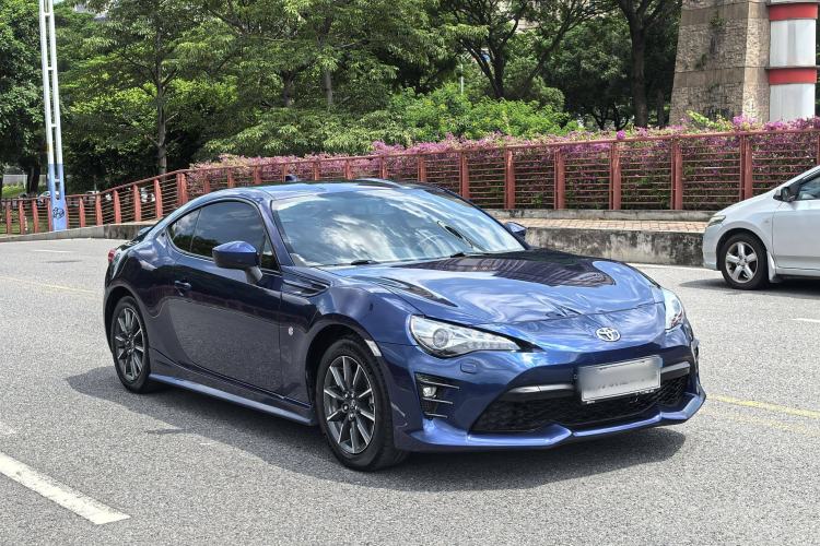 Used Toyota 86 2017 2.0L Manual Luxury Edition
