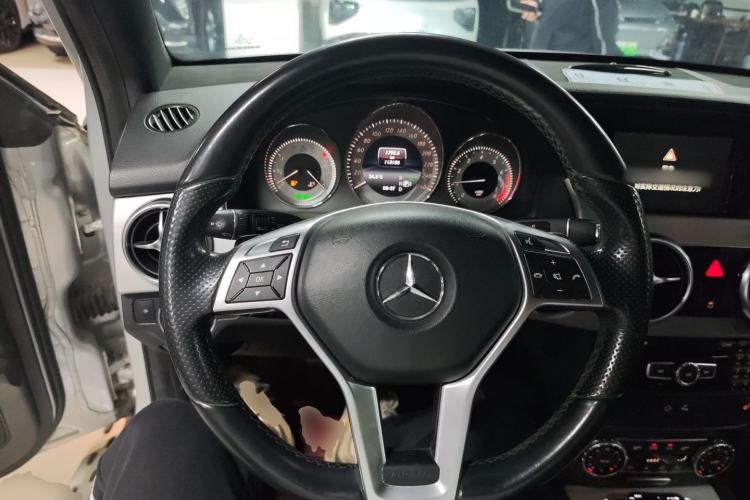 Used Mercedes-Benz GLK-Class 2015 GLK 300 4MATIC Fashion Edition Ultimate Version