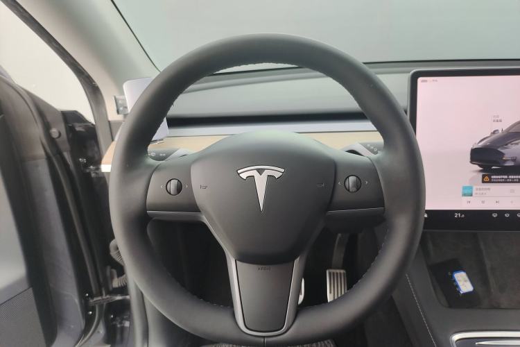 Used Tesla Model Y 2022 Rear-Wheel-Drive Version
