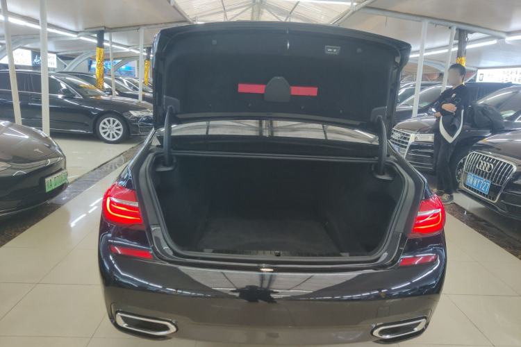 Used BMW 7 Series 2018 730Li Leading Model M Sport Package
