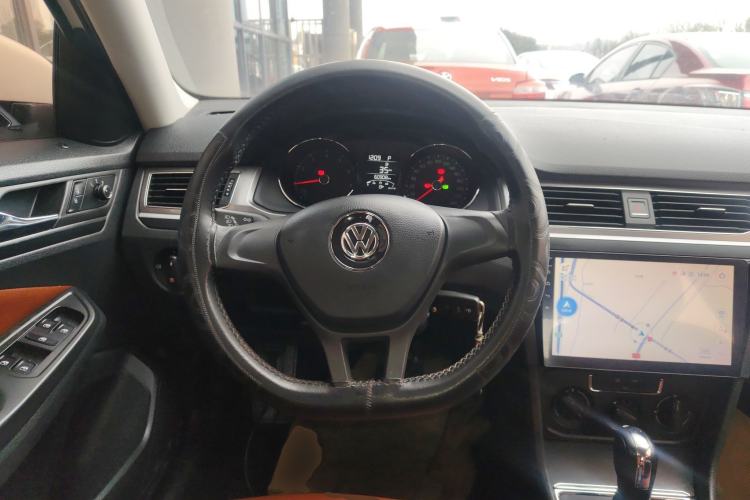 Used Volkswagen Bora 2017 1.6L Automatic Fashion Model