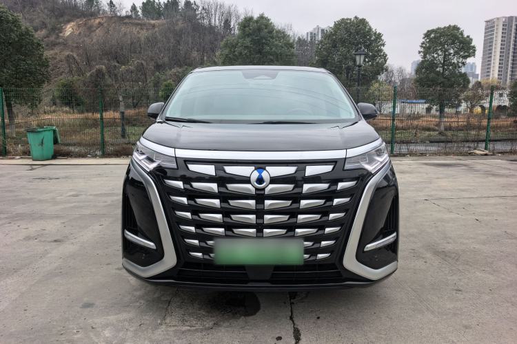 Used Denza D9 2022 DM-i 970 Four-Wheel Drive Prestige Model
