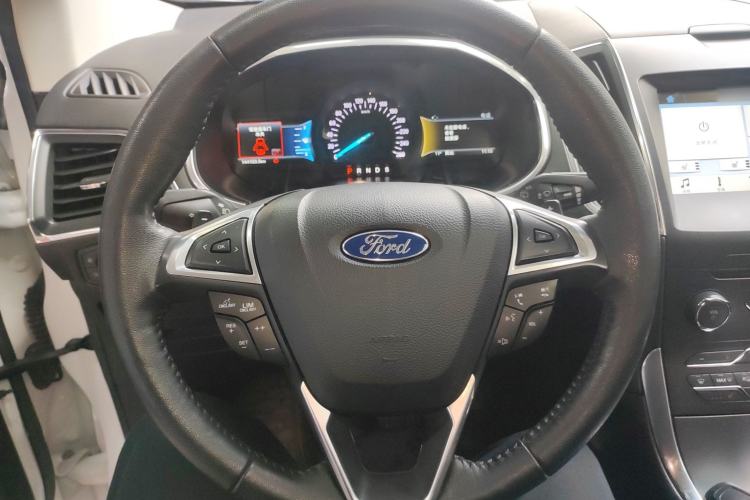 Used Ford Edge 2018 EcoBoost 245 Two-Wheel-Drive Titanium 7-Seater China V Standard
