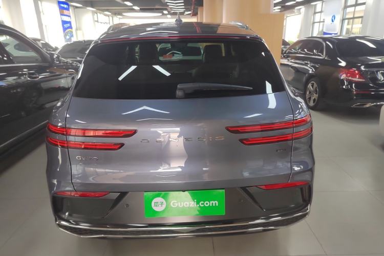 Used Genesis GV70 2025 2.5T Two-Wheel-Drive Luxury Edition
