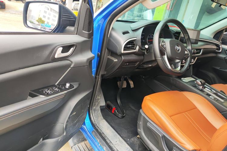 Used Foton General F9 2022 2.0T Diesel Automatic 2WD Enjoyment Version with Long Bed 4F20TC
